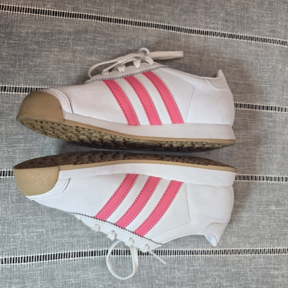 Adidas Samoa White and Pink Sneakers with Gum Sole girls Size 3 - Picture 2 of 13
